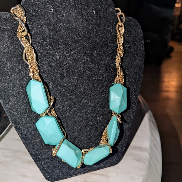 Elegant, Vintage Gold and Turquoise Necklace - Picture 1 of 3